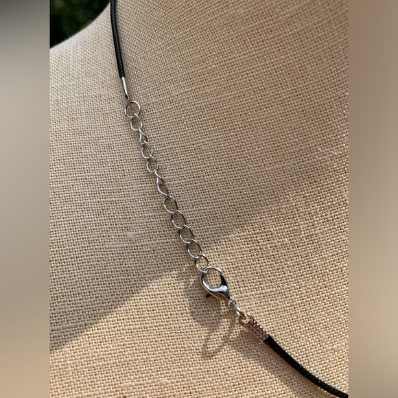 Handmade Genuine Stone Heart Amulet Necklace - Picture 9 of 15